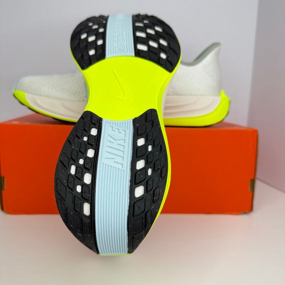 Nike Pegasus Plus Sail/Black-Pale Ivory-Volt Size 13 Men - Picture 3 of 8